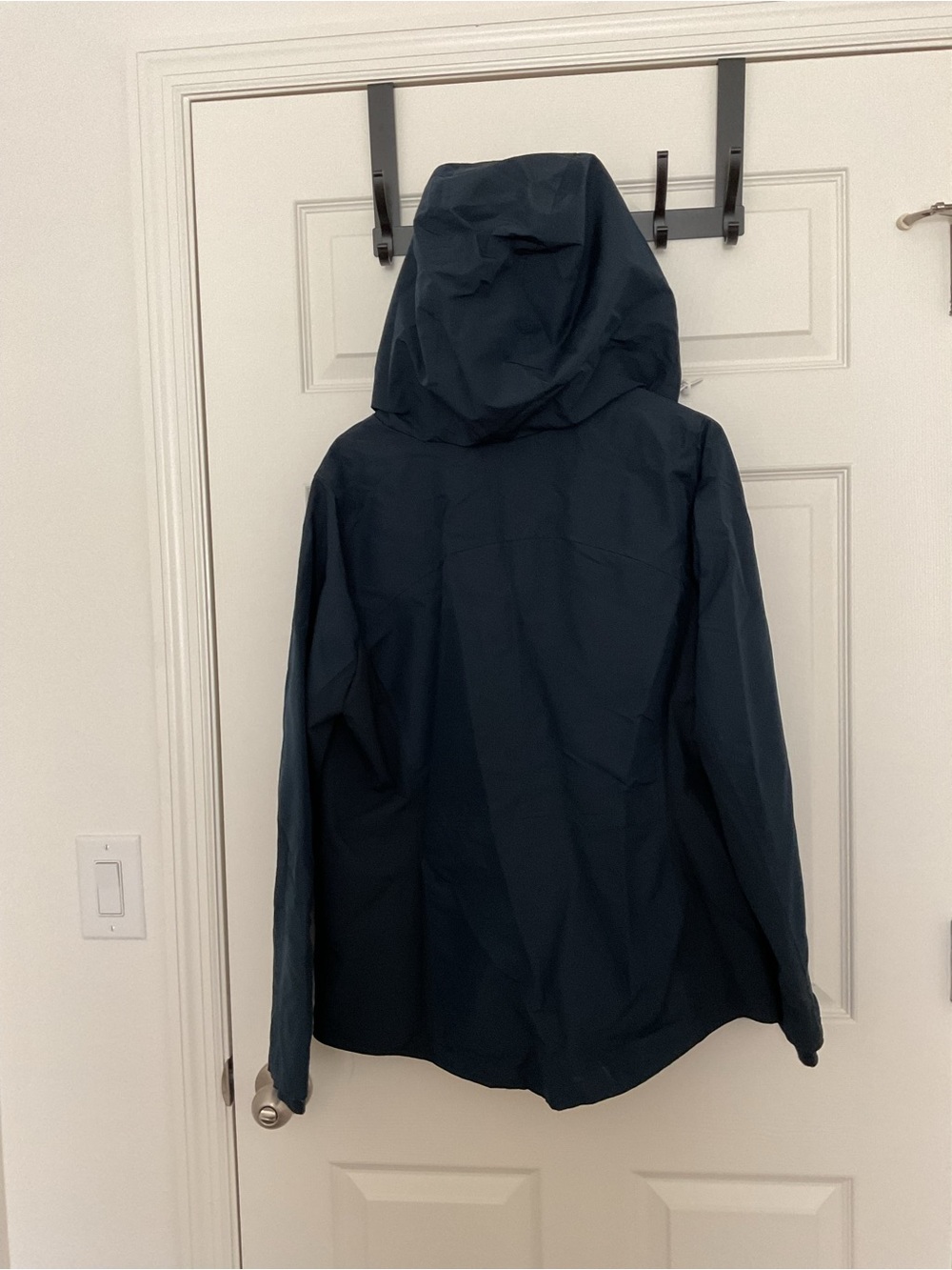 Hollister Dark Navy Hooded Shell Jacket with Pink Trim - Picture 4 of 5
